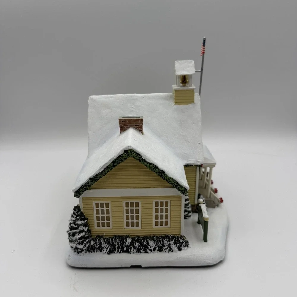 Vintage John Deere Creek Hawthorne Village Light Up 2004 Deer Creek School 79128